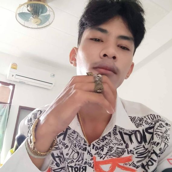 แชท หาแฟน, โสด 