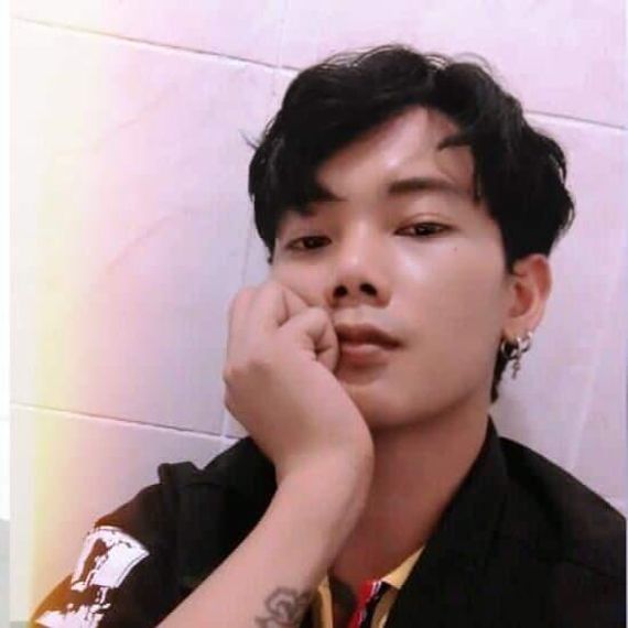 แชท หากิ๊ก, โสด  ที่อยู่ กรุงเทพมหานคร