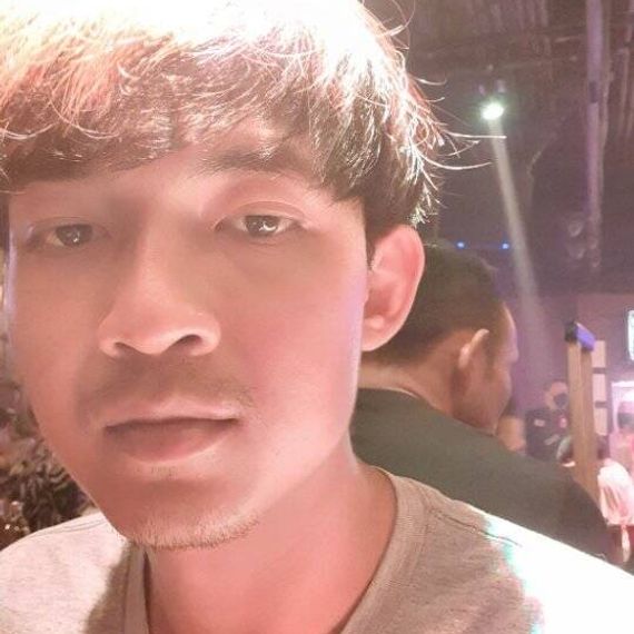 แชท หากิ๊ก  ที่อยู่ กรุงเทพมหานคร