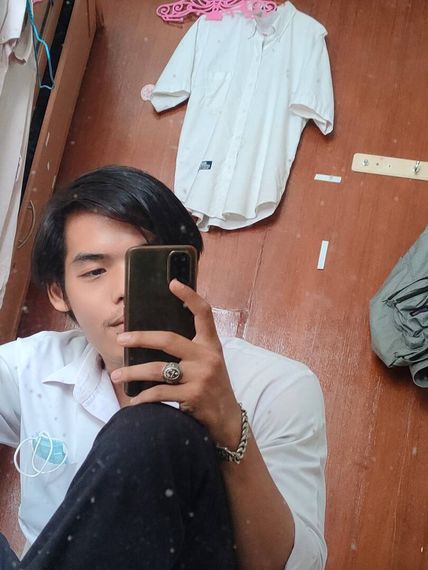 chat find love, chat  from Bangkok