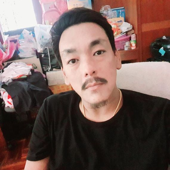 แชท หากิ๊ก, โสด  ที่อยู่ กรุงเทพมหานคร
