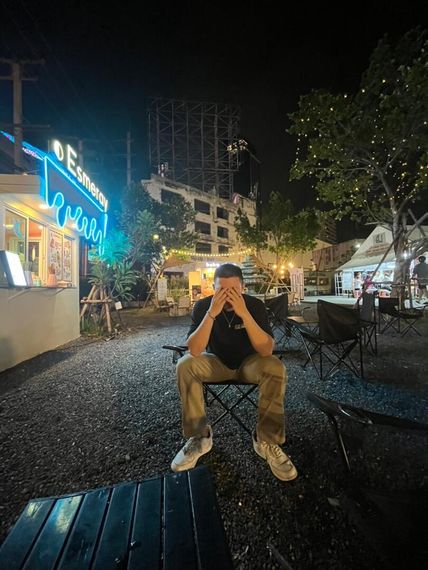 แชท หากิ๊ก  ที่อยู่ กรุงเทพมหานคร