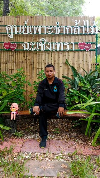 chat find love, chat  from Bangkok