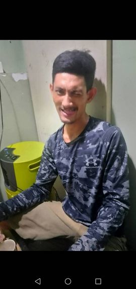 chat find love, hangout  from Bangkok