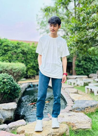 แชท หาเพื่อนคุย, โสด 