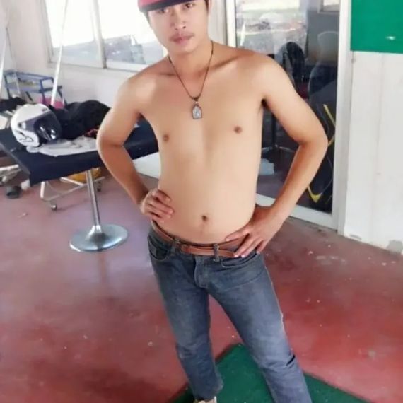 แชท หาแฟน, โสด 