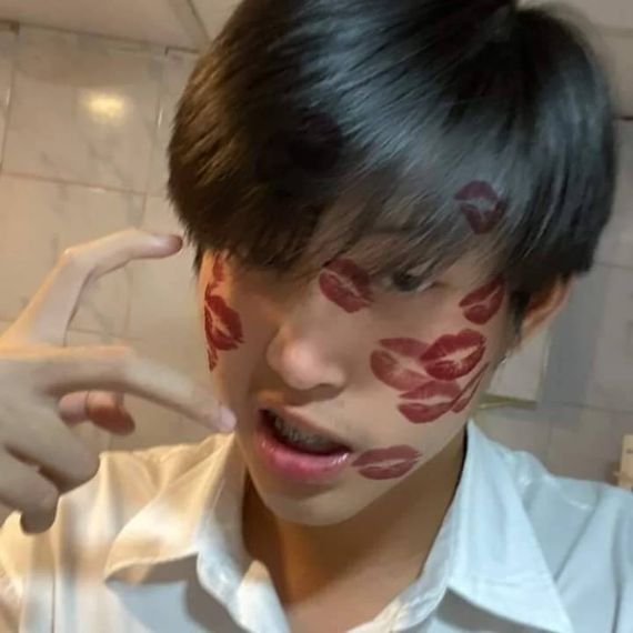 แชท หาเพื่อนคุย, โสด 