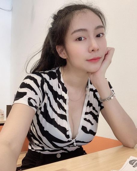 chat find love, chat  from Bangkok