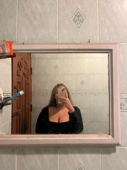 chat chat, single  from Nonthaburi