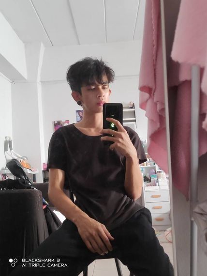 แชท หากิ๊ก  ที่อยู่ กรุงเทพมหานคร