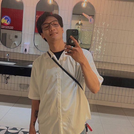 แชท หากิ๊ก  ที่อยู่ กรุงเทพมหานคร