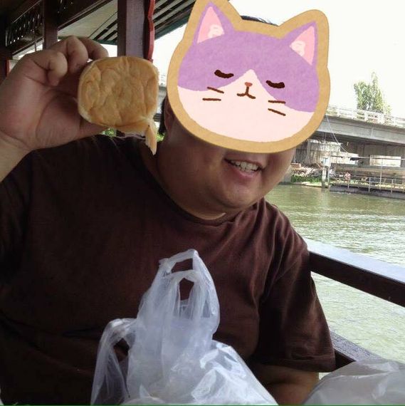 แชท หากิ๊ก  ที่อยู่ กรุงเทพมหานคร