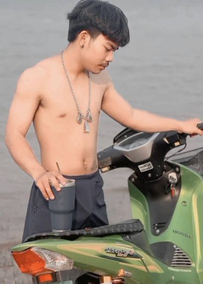 แชท หาแฟน, โสด 