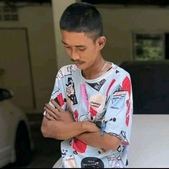 แชท หากิ๊ก  ที่อยู่ กรุงเทพมหานคร
