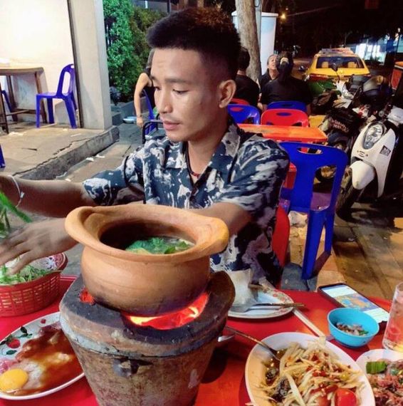 แชท หาแฟน, หาเพื่อนเที่ยว 
