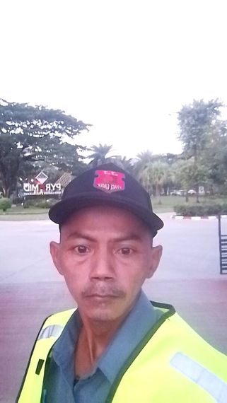 แชท หาเพื่อนคุย  ที่อยู่  ชลบุรี