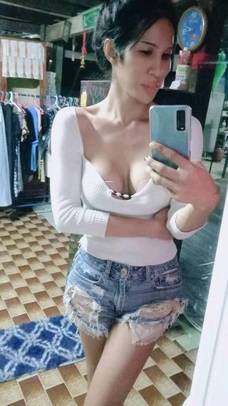 chat find love, chat  from Bangkok
