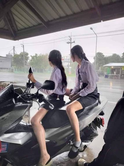 แชท หาเพื่อนเที่ยว, หากิ๊ก  ที่อยู่  ชลบุรี