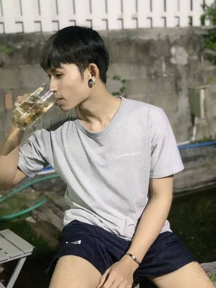 แชท หากิ๊ก, โสด 