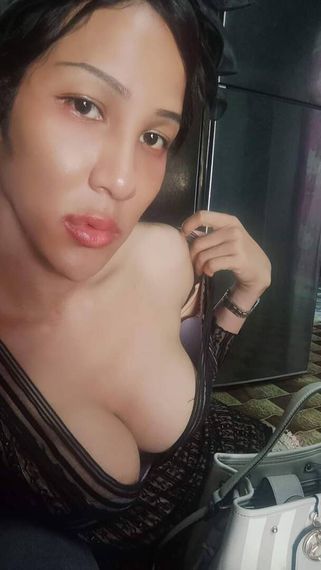 chat find love, chat  from Bangkok