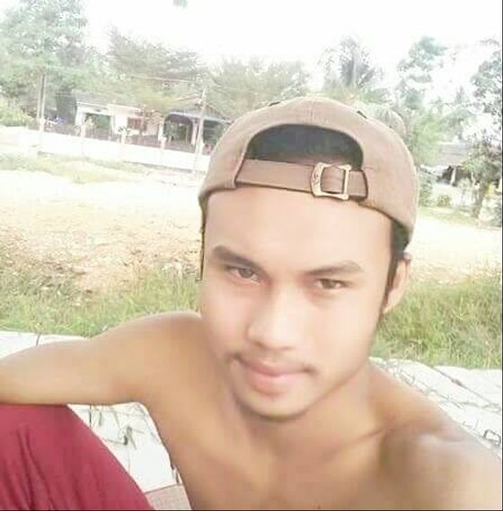 แชท หากิ๊ก, โสด 