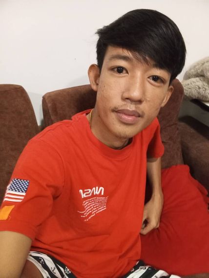 แชท หากิ๊ก, โสด  ที่อยู่  ปทุมธานี