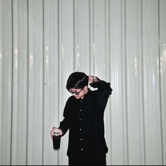 แชท หาเพื่อนคุย, โสด 