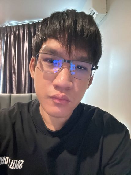 chat find love, chat  from Bangkok