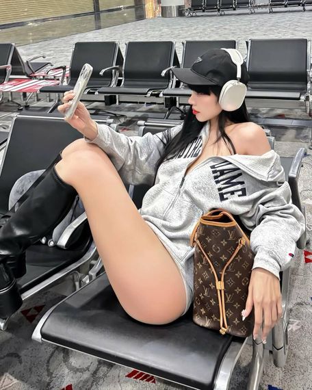 แชท หาเพื่อนคุย, โสด  ที่อยู่  ชลบุรี
