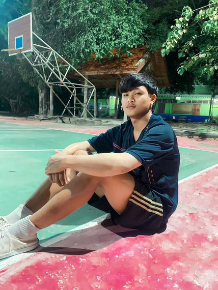 แชท หากิ๊ก  ที่อยู่  สกลนคร