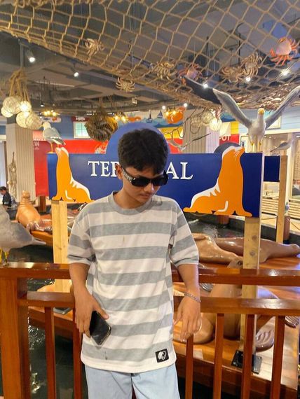 แชท หาเพื่อนเที่ยว  ที่อยู่  ชลบุรี
