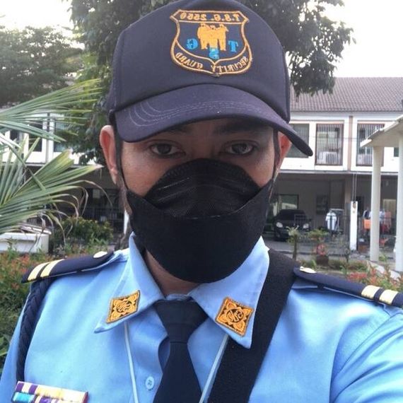 แชท หากิ๊ก, โสด  ที่อยู่ กรุงเทพมหานคร
