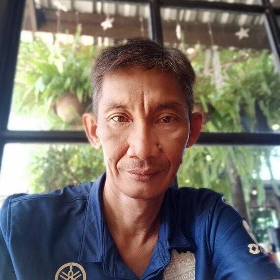 แชท หากิ๊ก, โสด 