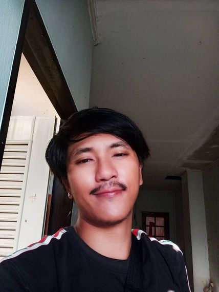 แชท หาเพื่อนเที่ยว, โสด 