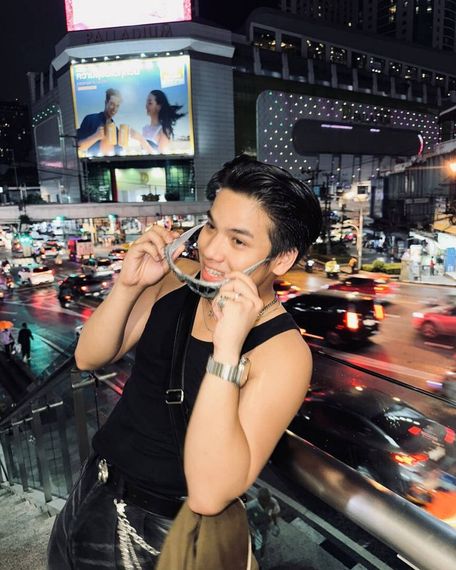 แชท หาเพื่อนคุย, โสด 