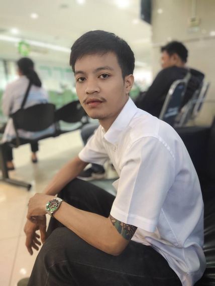 แชท หากิ๊ก, โสด  ที่อยู่ กรุงเทพมหานคร