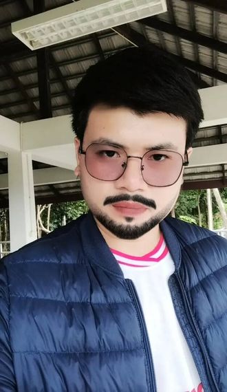 chat chat, hangout  from Surat Thani