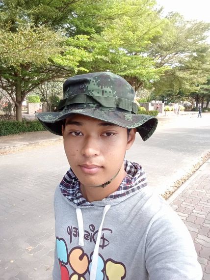 แชท หาเพื่อนเที่ยว, โสด 