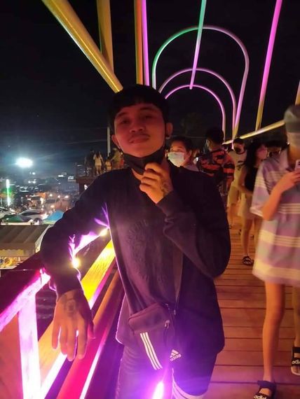 แชท หาเพื่อนคุย, หากิ๊ก 