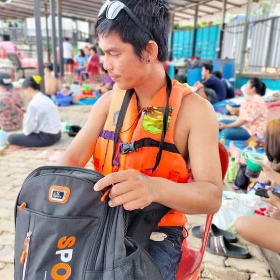 แชท หาเพื่อนเที่ยว, โสด  ที่อยู่  ปทุมธานี