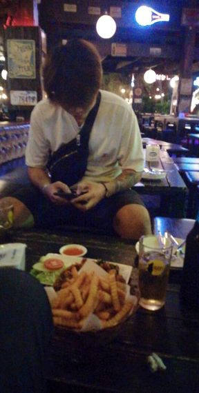 แชท หาเพื่อนคุย  ที่อยู่  ร้อยเอ็ด