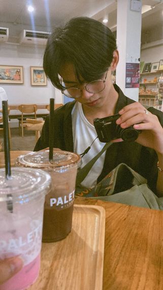 แชท หากิ๊ก  ที่อยู่ กรุงเทพมหานคร