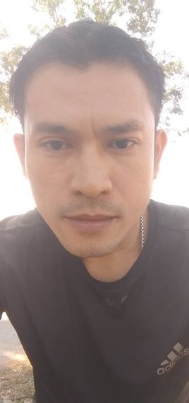 แชท หากิ๊ก  ที่อยู่ กรุงเทพมหานคร