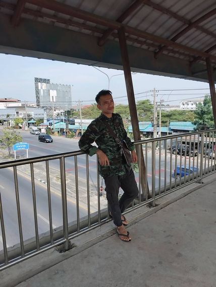 chat looking for friends 