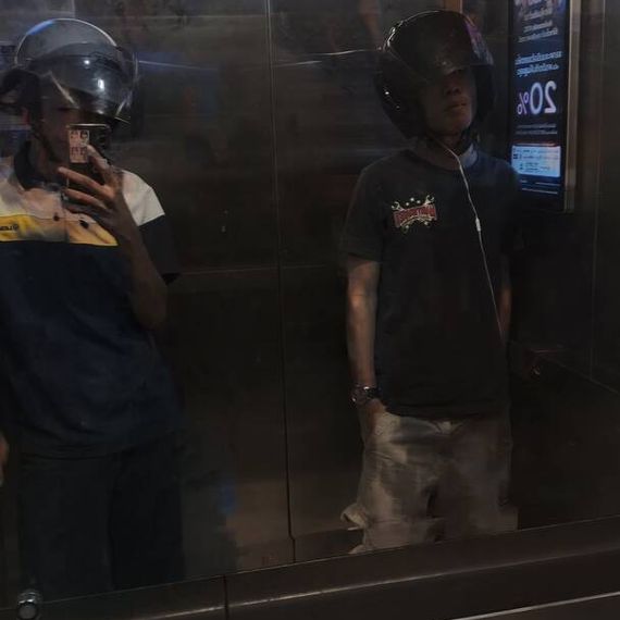 แชท แชทเปิดกล้อง  ที่อยู่ กรุงเทพมหานคร