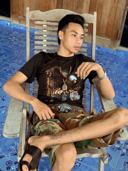 แชท หากิ๊ก, แชทเปิดกล้อง  ที่อยู่  ประจวบคีรีขันธ์