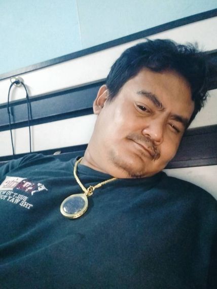 chat single  from Nonthaburi