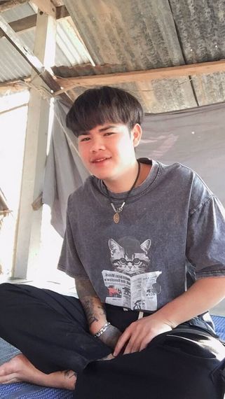 แชท หากิ๊ก, โสด 