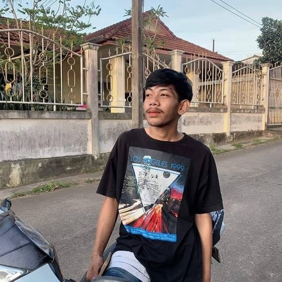 แชท หาเพื่อนคุย, โสด