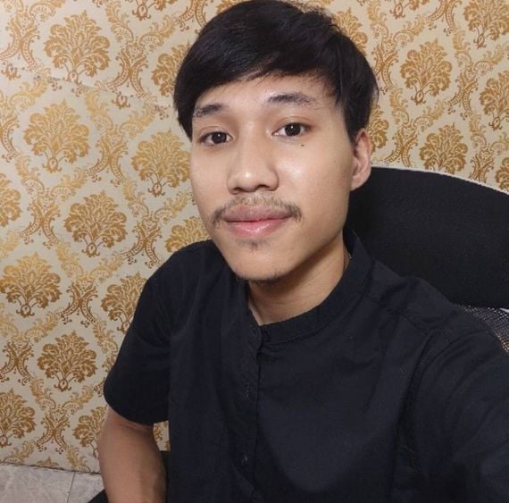 chat chat, hangout  from Nonthaburi